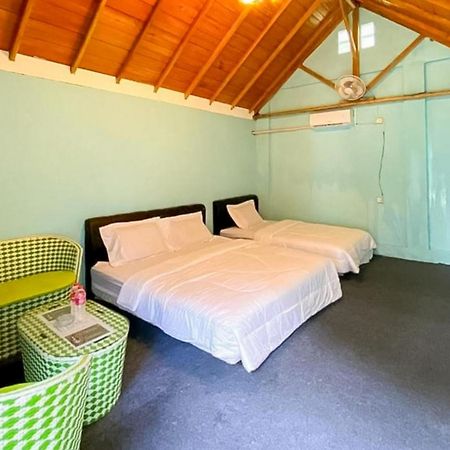 Reddoorz At Villa Waterfun Favour Pagar Alam Pagaralam Exteriör bild