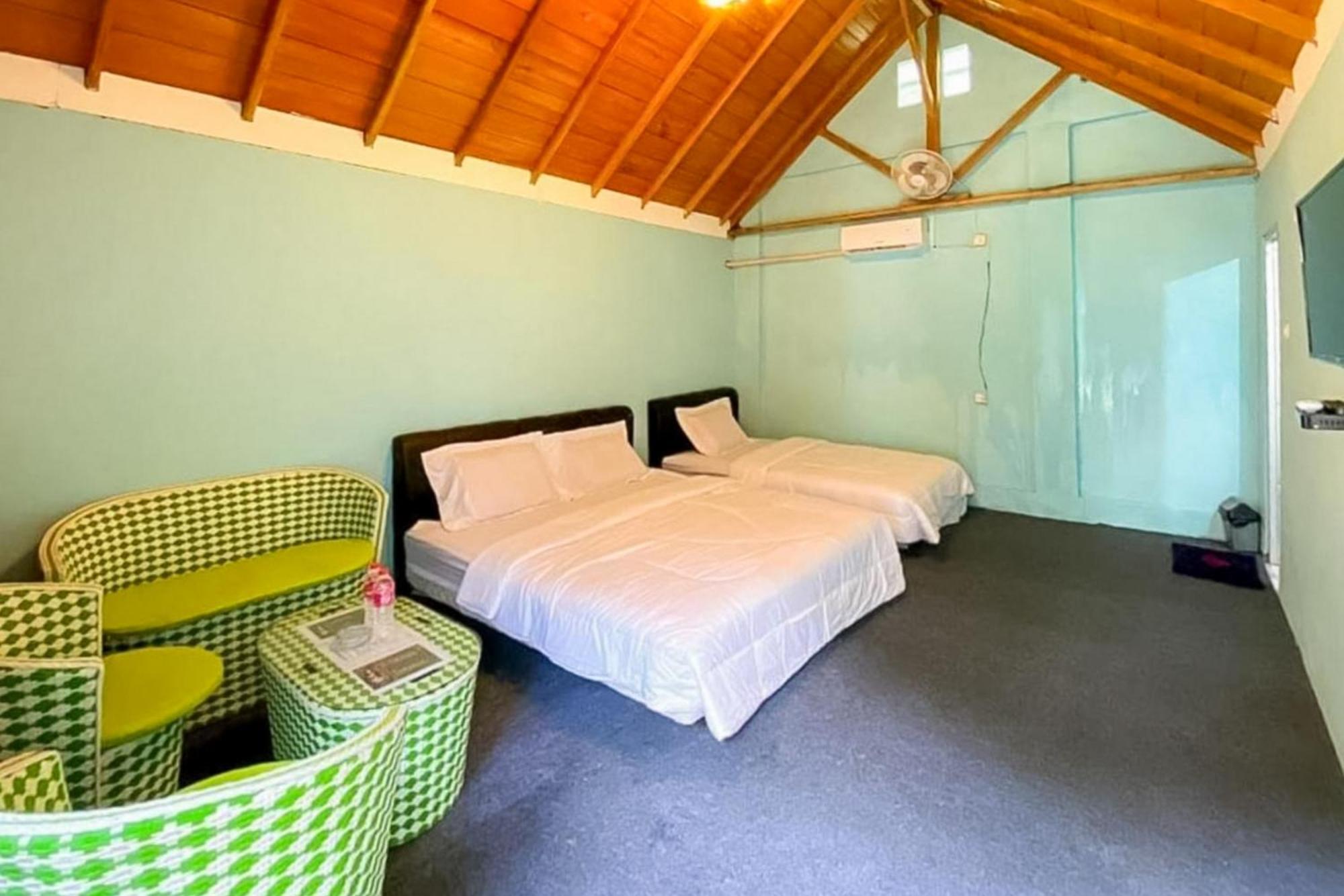 Reddoorz At Villa Waterfun Favour Pagar Alam Pagaralam Exteriör bild