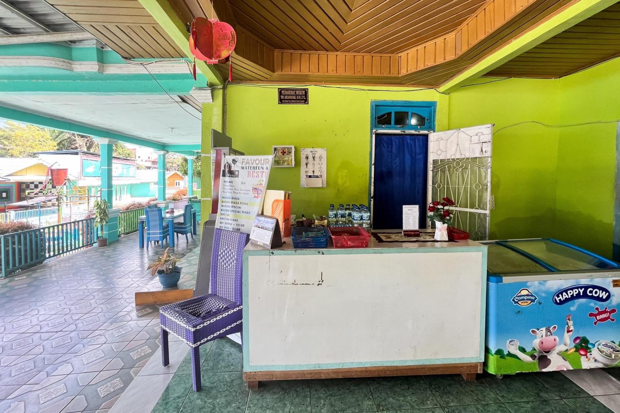 Reddoorz At Villa Waterfun Favour Pagar Alam Pagaralam Exteriör bild