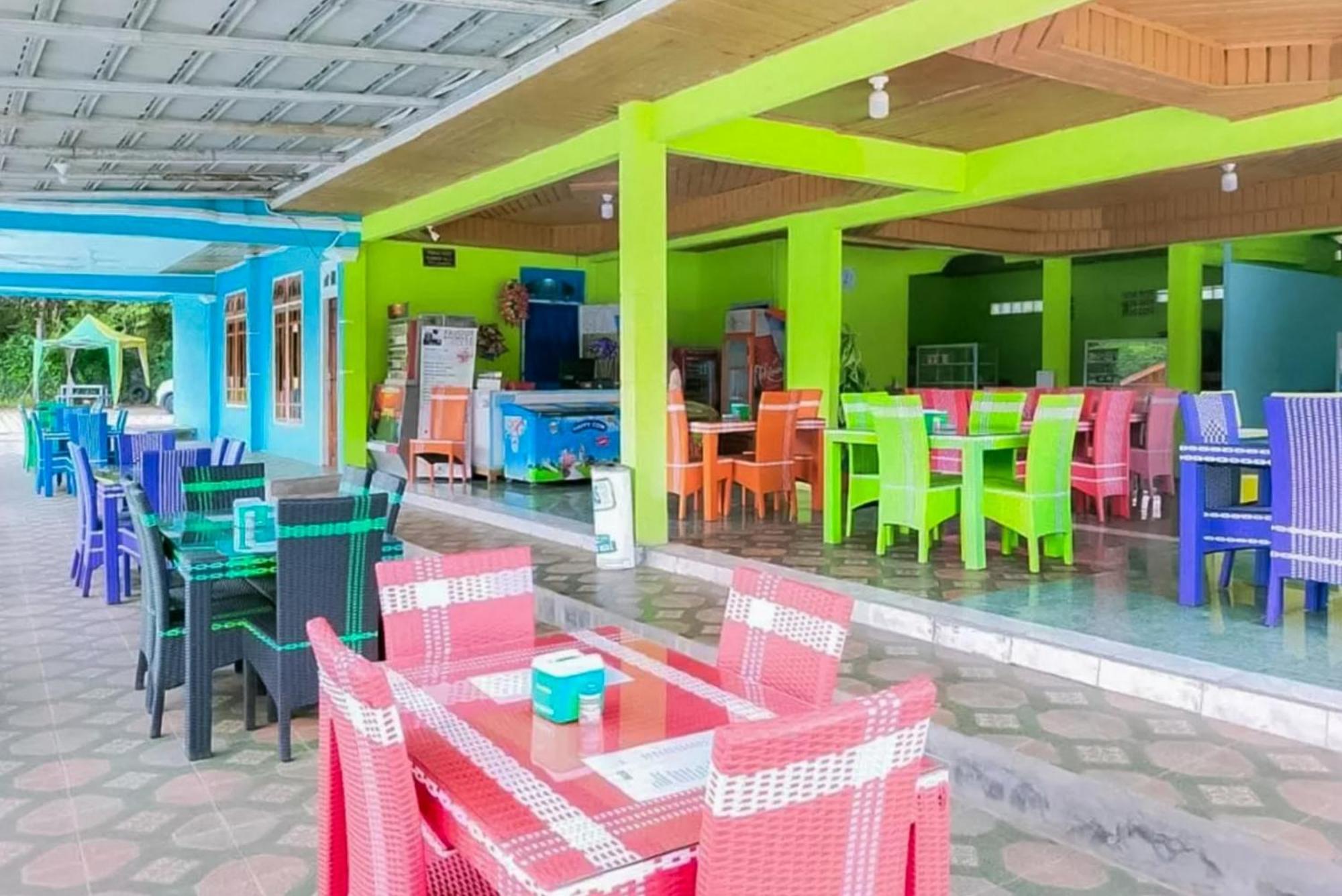 Reddoorz At Villa Waterfun Favour Pagar Alam Pagaralam Exteriör bild