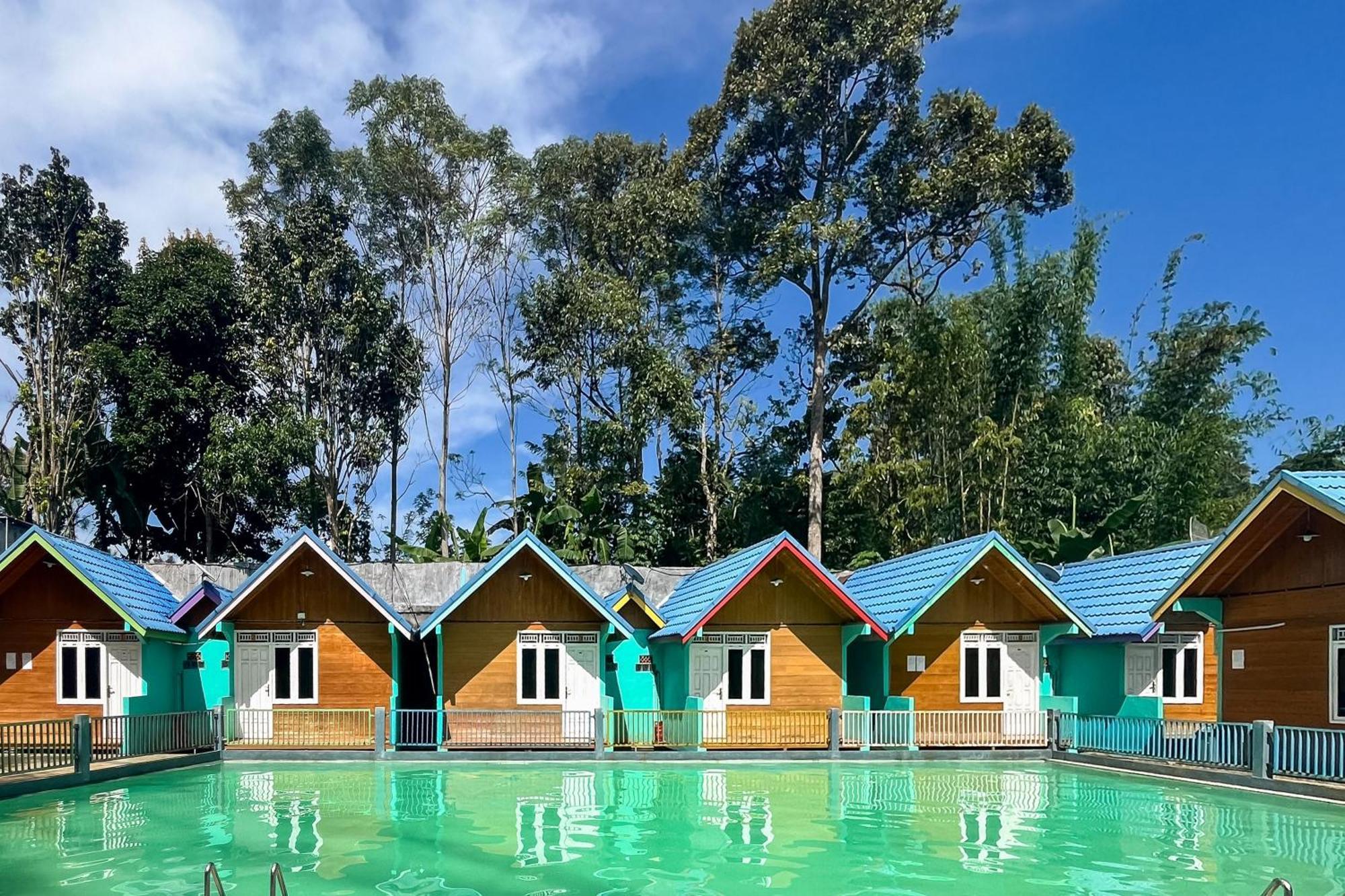 Reddoorz At Villa Waterfun Favour Pagar Alam Pagaralam Exteriör bild